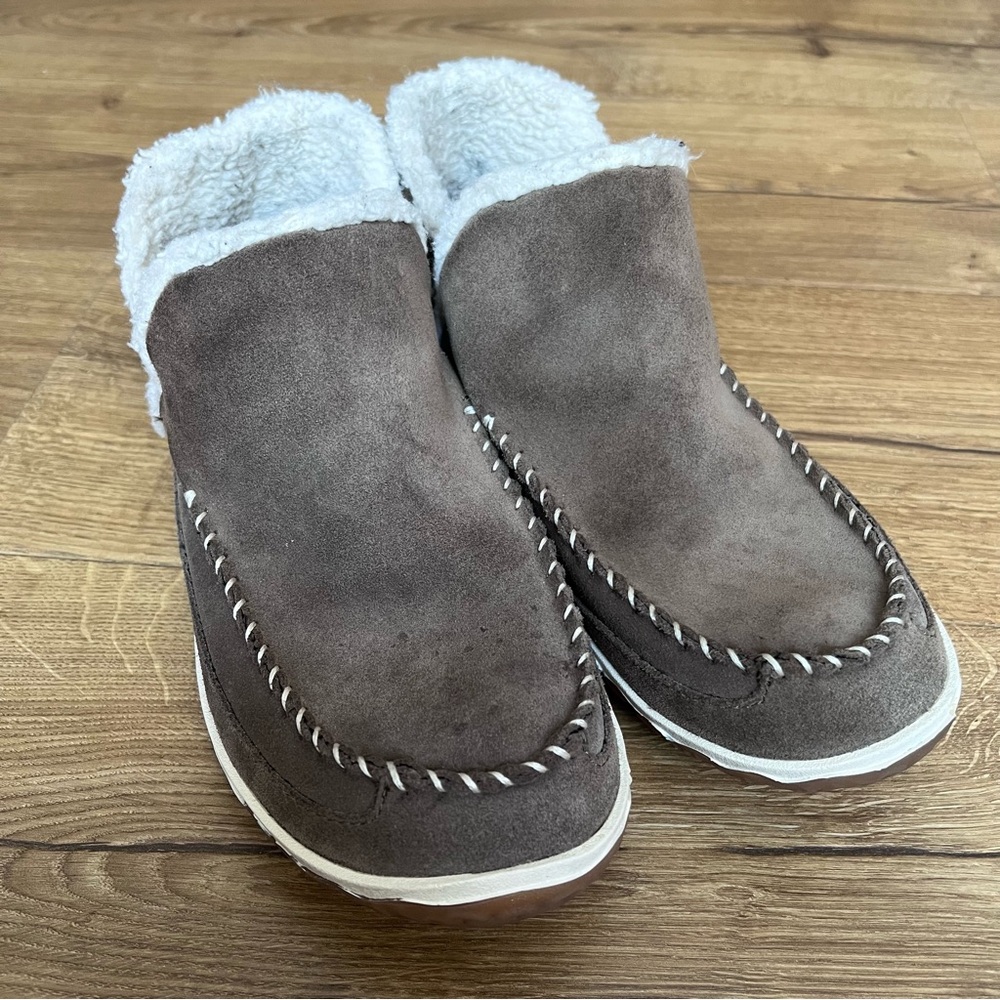 L.L. Bean Women’s Mountain Slippers Boot Mocs – Size 8 – Dark Cement